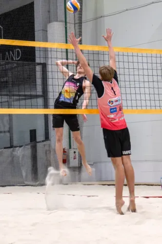 [A] Lithuanian guys U-20 indoor beach volleyball championship (Phase III, Šiauliai)