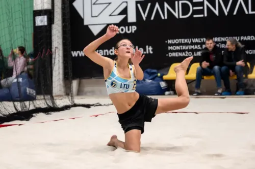 [A] Lithuanian girls U-14 indoor beach volleyball championship (Phase III, Klaipėda)