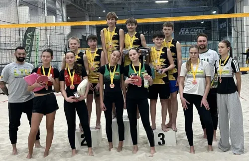 [A] Lithuanian girls U-14 indoor beach volleyball championship (final stage, Klaipėda)